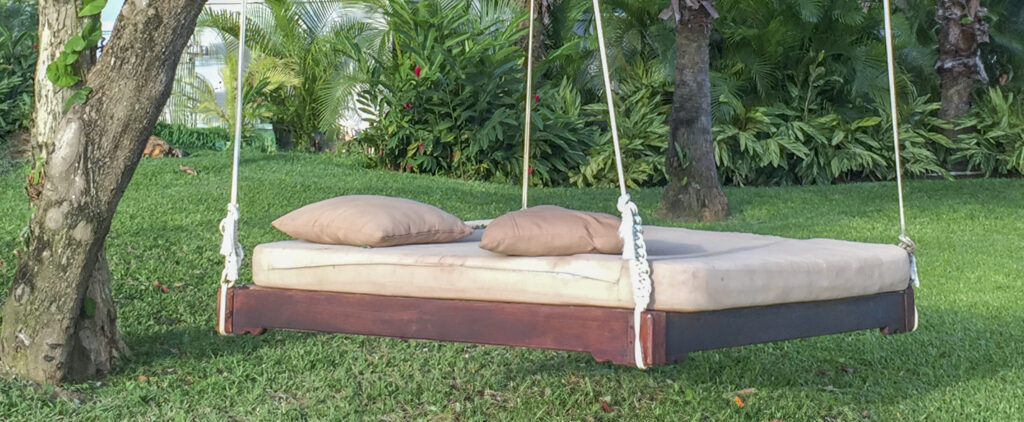 bed swing
